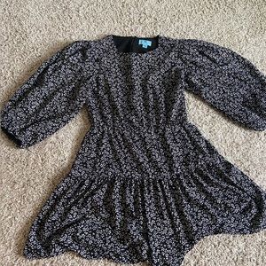 Cece dress mid length size Small black and white *like new*
